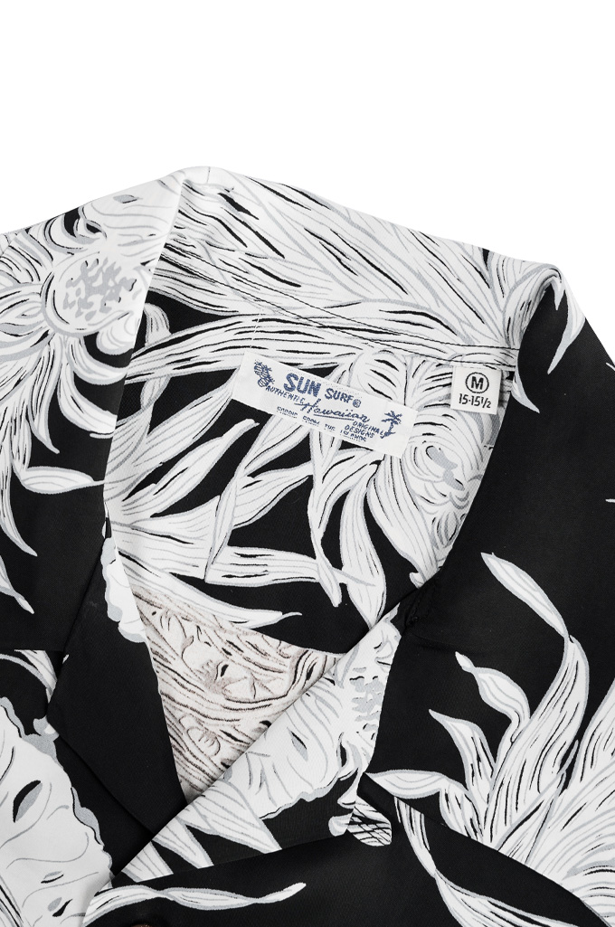 Sun Surf “Piña Colada” Discharge Printed Rayon Shirt - Image 6